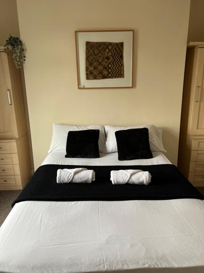 Aldgate Holiday Rooms London Exterior photo