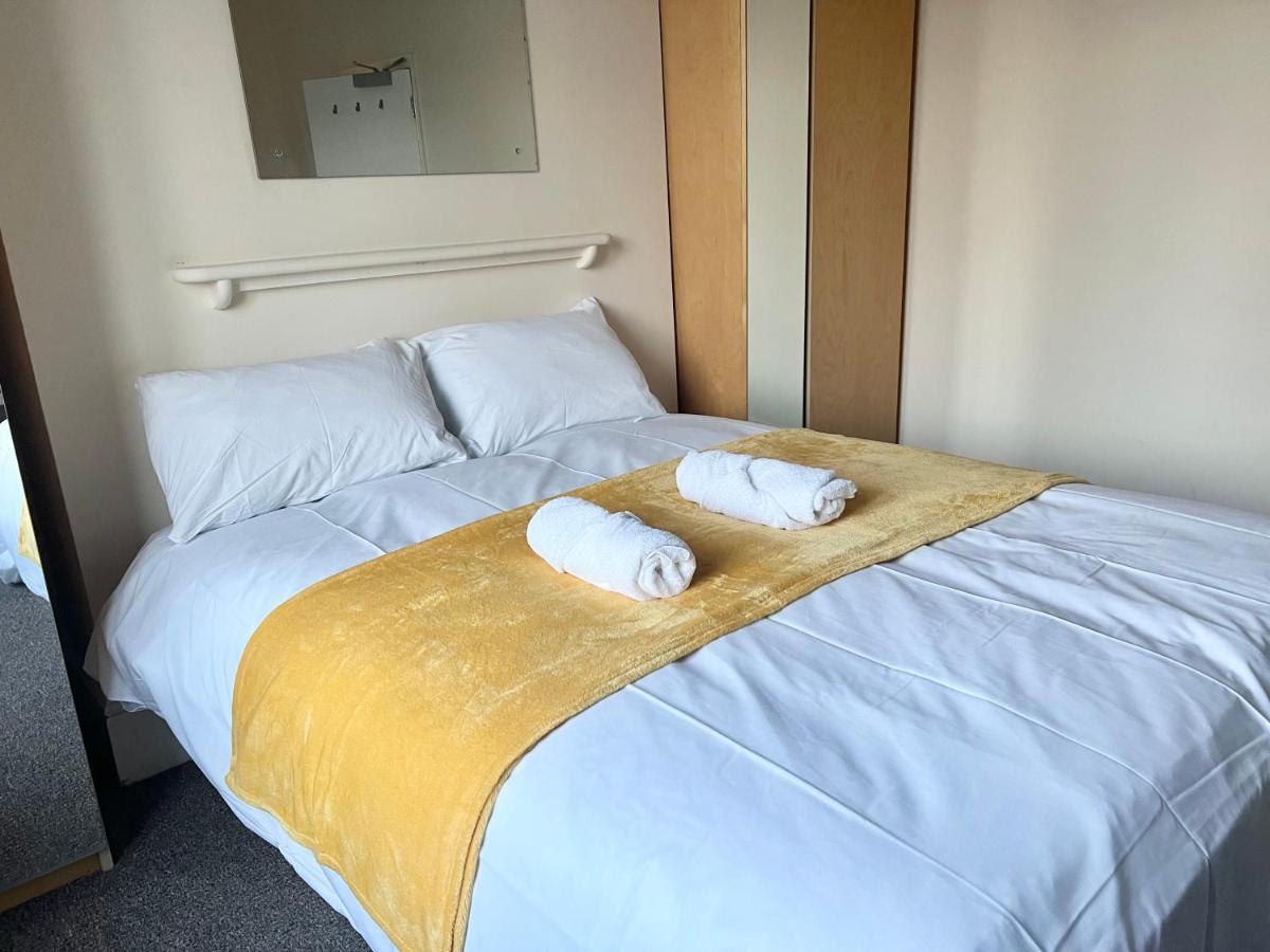 Aldgate Holiday Rooms London Exterior photo